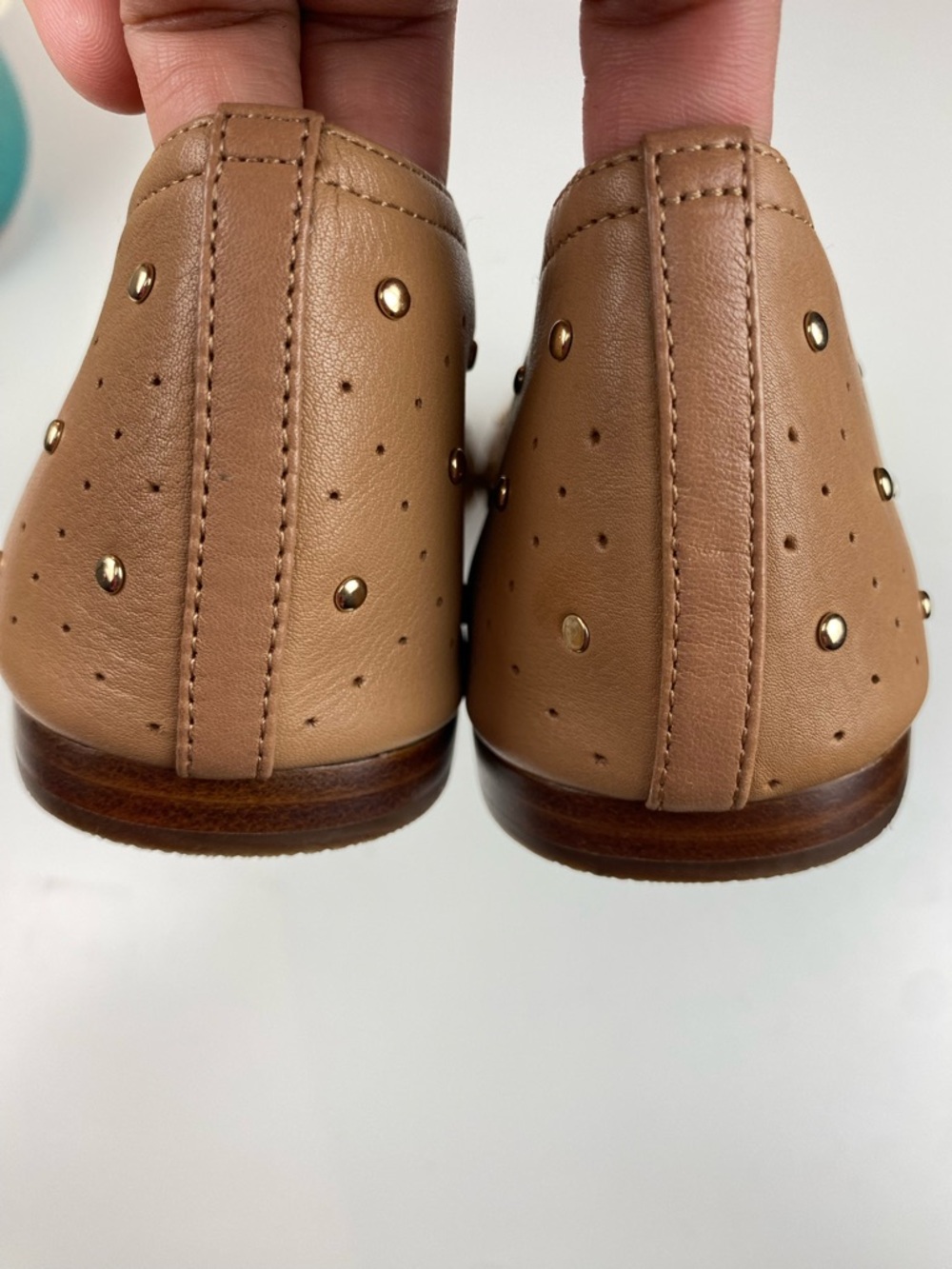 Aerosoles Womens Shelley Tan Leather Perforated Ballet Flats Shoes Sz 9 - Picture 6 of 10